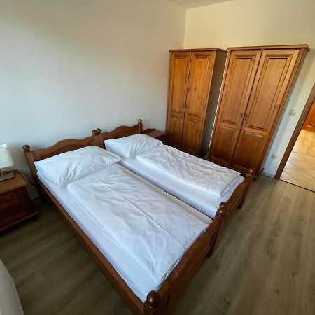 Apartman Pod Dratnikem Svratka Buitenkant foto