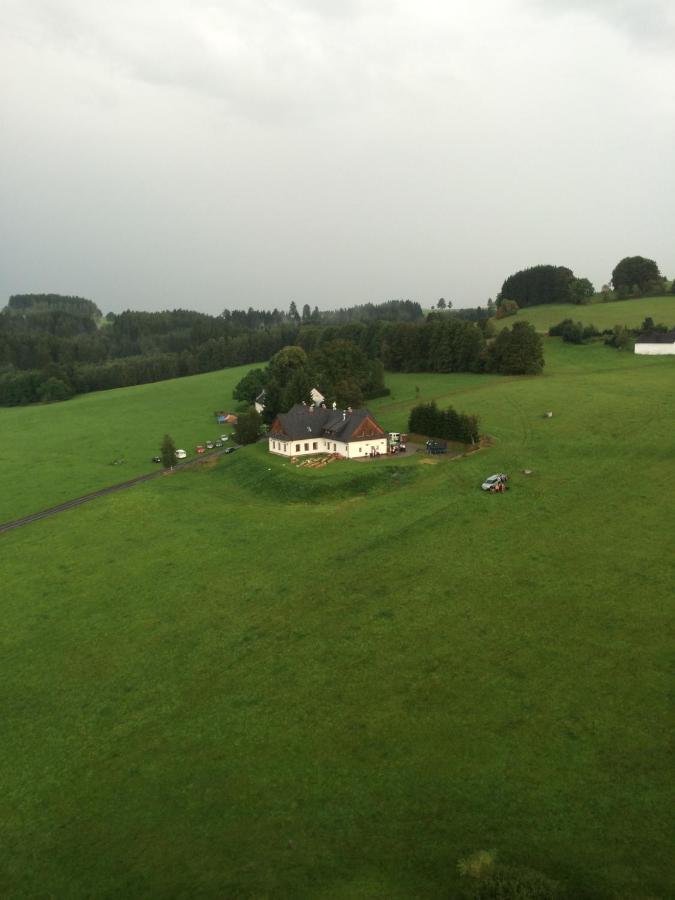 Apartman Pod Dratnikem Svratka Buitenkant foto