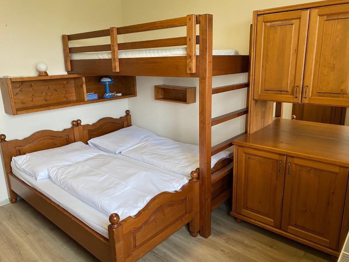 Apartman Pod Dratnikem Svratka Buitenkant foto