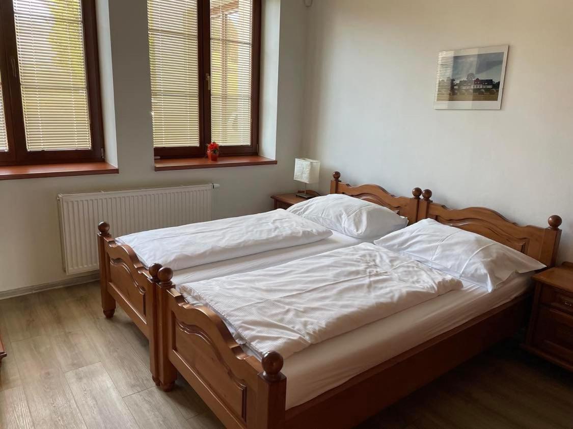 Apartman Pod Dratnikem Svratka Buitenkant foto